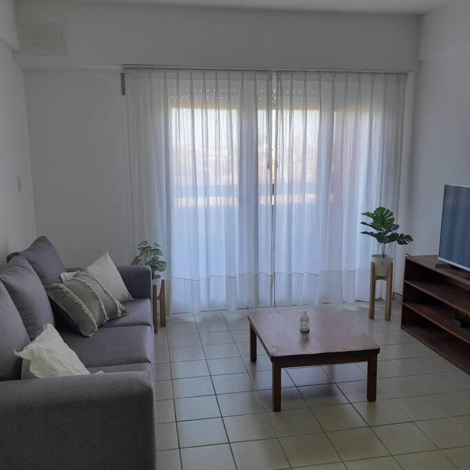 Apartment Calido Lugar Temporario